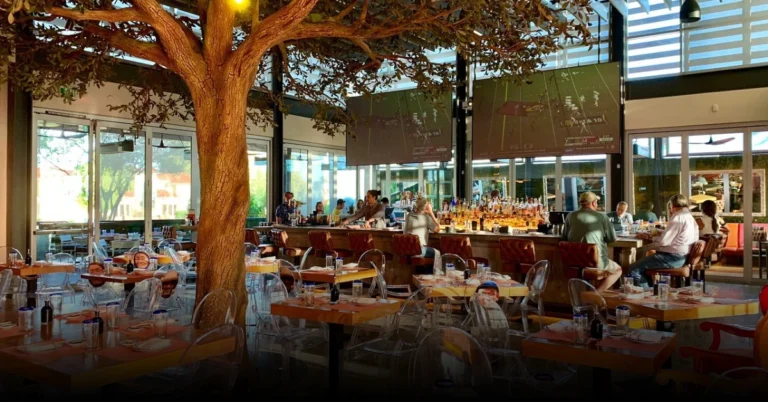 Your Easy Guide to Bachelorette Party Restaurants in Old Town Scottsdale