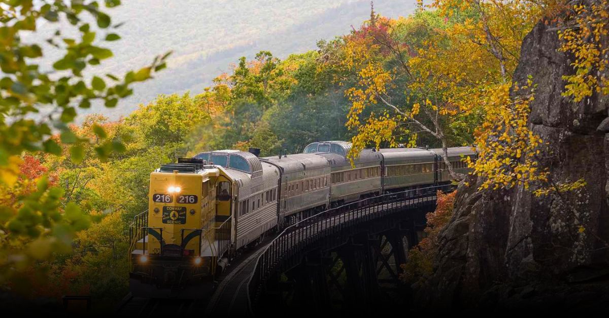4 Best Vermont Train Rides for Fall Foliage 2025