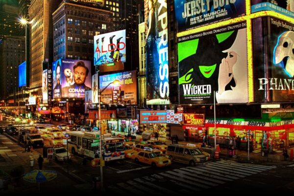 6 Big Cities in the USA That Come Alive in August Month 6 Big Cities in the USA That Come Alive in August Month