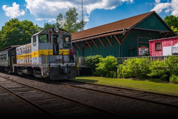 6 Best Scenic Train Rides in New York for Fall 2025 6 Best Scenic Train Rides in New York for Fall 2025