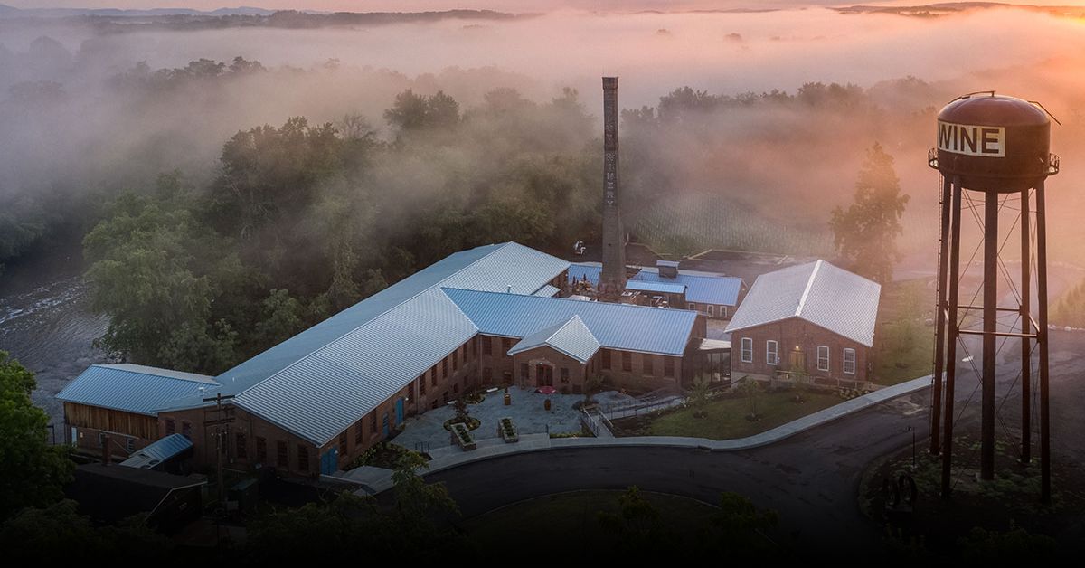 8 Best Hudson Valley Wineries Fall 2025