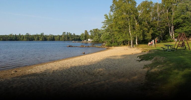 Best Fall Camping Spots in New Hampshire for Unforgettable Views