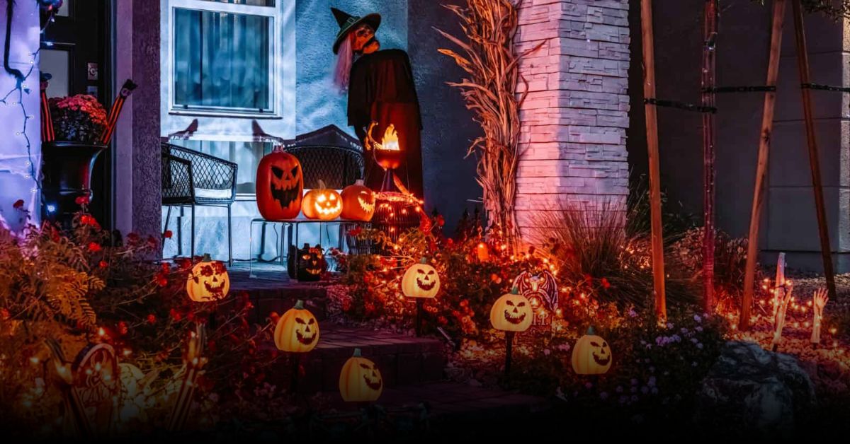 Best of the Best Halloween Destinations in the USA 2025