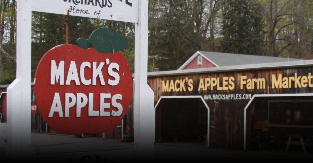 Mack’s Apples