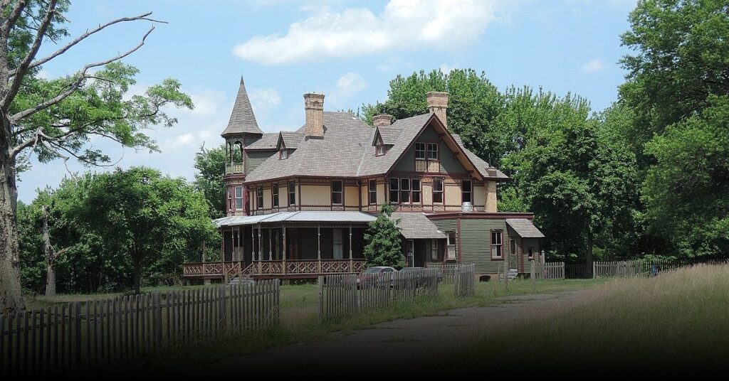 The Haunt at Kreischer Mansion